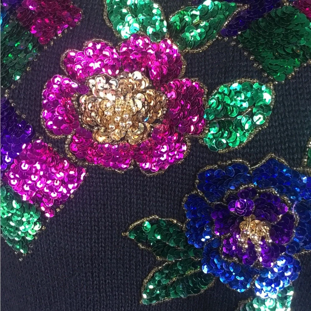 🌸 See New Listing 🌺  Sequin Sweater Vintage  Holiday Bead Oversize S  Small - Picture 11 of 14